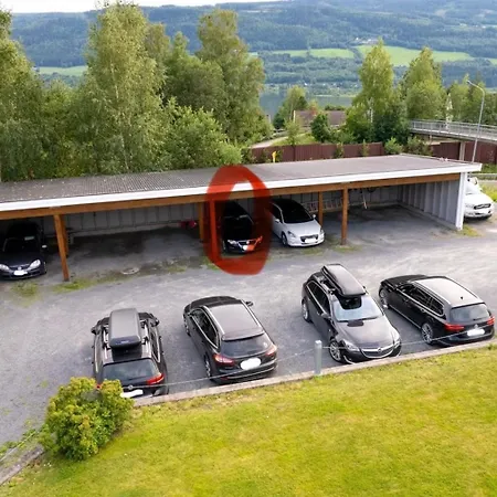 Sentrumsnaer Med Gratis Parkering Appartamento