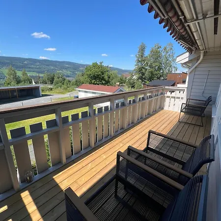 Sentrumsnaer Med Gratis Parkering Appartamento Lillehammer